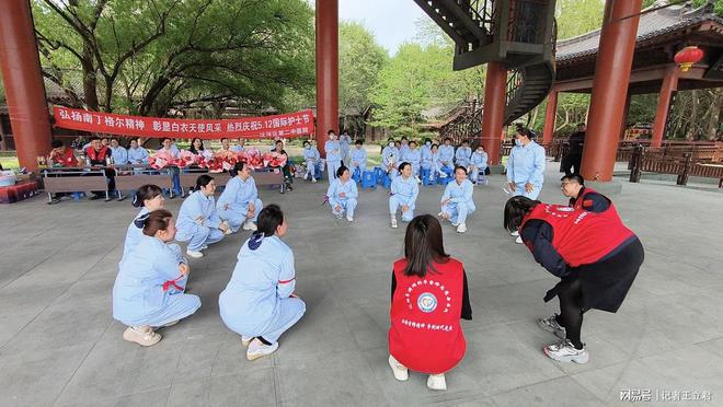 致敬白衣天使凝聚社会温情k8凯发网站沈阳爱心企业(图3)
